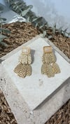İthal Gold Renk Krem Küpe