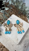 İthal Mavi Taşlı Gold Sallantılı Küpe