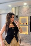 Gold Düğmeli Siyah Straplez Bluz
