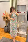 Halter Yaka İpli Beli Lastikli Midi Boy Çiçekli Elbise
