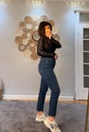 Koyu Mavi Kesik Paça Mom Jean