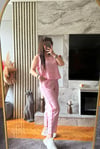 Pembe Askılı Takım