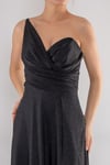 4097 Tek Omuz Beli Drape Kendinden Simli Uzun Elbise