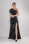 465 Tek Omuz Beli Drape Kuyruklu Saten Uzun Elbise