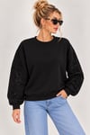 5775 Kol Nakış Delikli Taş İşlemeli Bisiklet Yaka Sweatshirt