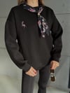 5808 Fular Detay Ceylan Nakışlı Bisiklet Yaka Sweatshirt