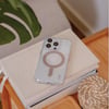 Apple iPhone 15 Pro Kılıf M-safe Şarj Özellikli Simli Magnetik Coehl Glace Kapak