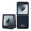 Galaxy Z Flip 6 Kılıf Lacoste Orjinal Lisanslı M-safe Şarj Özellikli Pike Desenli Arka Yüzey İkonik Timsah Dokuma Logolu Kapak