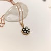 0,24ct Elmas Gül Modeli Kolye 8K Altın HD videolu