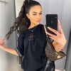 Oversize Kolları ve Altı Yazılı T shirt Siyah