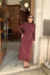 OMUZ PİLİLİ MİDİ ELBİSE BORDO