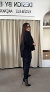 2092-Siyah Pileli Dar Paça Pantolon