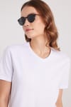 Kadın Slim Fit Dar Kesim %100 Pamuk Yumuşak Dokulu Beyaz V Yaka Tişört