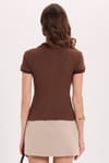 Kadın Slim Fit Dar Kesim Pamuklu Kısa Kollu Kahverengi Polo Yaka Tişört