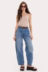 Kadın Standart Fit  Normal Kesim Kolsuz Halter Yaka Bej Crop Atlet