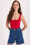 Kadın Slim Fit Dar Kesim Askılı Kare Yaka Sırtı Açık Sandy Kumaş Çıtçıtlı Bordo Body