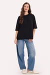 KADIN OVERSIZE YIRTMAÇLI TİŞÖRT NOA-2699