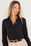 Kadın Slim Fit Dar Kesim Uzun Kollu Pamuklu Vücuda Oturan Dokulu Siyah Basic Gömlek