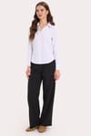 Kadın Slim Fit Dar Kesim Pensli Vucüda Oturan Klasik Yaka Uzun Kollu Likralı Beyaz Gömlek