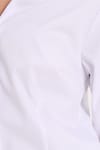 Kadın Slim Fit Dar Kesim Pensli Vucüda Oturan Klasik Yaka Uzun Kollu Likralı Beyaz Gömlek