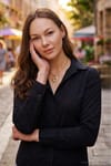 Kadın Slim Fit Dar Kesim Pensli Vucüda Oturan Klasik Yaka Uzun Kollu Likralı Siyah Gömlek