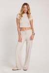 Kadın Slim Fit Dar Kesim Yarım Balıkçı Yaka Kısa Kollu Bej Bluz