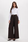 Kadın Slim Fit Dar Kesim %100 Pamuk Spor Yaka Gizli Pat Uzun Kollu Düz Oxford Leke Tutmaz Beyaz Gömlek