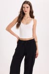 Kadın Slim Fit Dar Kesim Askılı V Yaka Dantel Detaylı Ekru Atlet Bluz