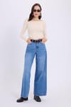 Kadın Slim Fit Dar Kesim Pamuklu Modal Kumaş Uzun Kollu Kayık Yaka Bej Bluz