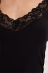 Kadın Slim Fit Dar Kesim  Kolsuz V Yaka Dantel Detaylı Pamuklu Likralı Siyah Crop