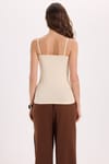 Kadın Slim Fit Dar Kesim Kolsuz V Yaka Dantel Detaylı Pamuklu Likralı Bej Crop
