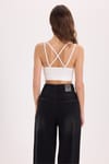 Kadın Slim Fit Dar Kesim Çapraz Bağlamalı Askılı V Yaka Ekru Crop 