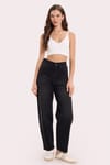 Kadın Slim Fit Dar Kesim Çapraz Bağlamalı Askılı V Yaka Ekru Crop 