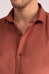 Slim Fit Dar Kesim Likralı Düz Saten Erkek Gömlek