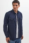Erkek Slim Fit Uzun Kollu Spor Yaka Yıkamalı Çift Cepli Armürlü Denim Kot Lacivert Gömlek
