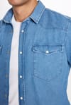 Slim Fit Uzun Kollu Çift Cep Kapaklı Parça Dikişli Denim Erkek Mavi Gömlek