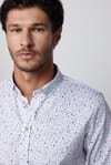 Slim Fit Dar Kesim Pamuklu Kolay Ütülenebilir Desenli Erkek Beyaz Gömlek
