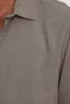Slim Fit Dar Kesim Uzun Kol Dökümlü Viskon Şık Erkek Gömlek