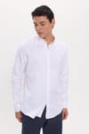 Erkek Slim Fit Dar Kesim %100 Pamuk Keten Doku Düğmeli Yaka Beyaz Gömlek