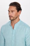 Slim Fit Dar Kalıp Uzun Kol Hakim Yaka Pamuklu Düz Keten Efekt Yazlık Erkek Gömlek