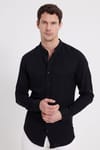 Erkek Slim Fit Dar Kesim Uzun Kollu %100 Pamuk Keten Doku Hakim Yaka Siyah Gömlek