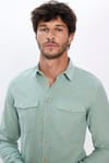 Erkek Slim Fit Dar Kesim Uzun Kollu %100 Pamuk Keten Doku Çift Cep Spor Yaka Yeşil Gömlek