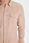 Erkek Slim Fit Dar Kesim %100 Pamuk Keten Doku Çift Cep Spor Yaka Somon Gömlek