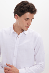 Erkek Slim Fit Dar Kesim Uzun Kollu %100 Pamuk Keten Doku Apoletli Beyaz Gömlek