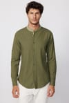 Slim Fit  Düz Hakim Yaka Kol Apoletli Ketenli Haki Erkek Gömlek