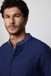 Slim Fit Düz Hakim Yaka Kol Apoletli Ketenli İndigo Erkek Gömlek