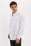Erkek Slim Fit Dar Kesim Uzun Kollu %100 Pamuk Keten Doku Çizgili Hakim Yaka Gömlek
