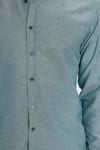Erkek Slim Fit Dar Kesim Uzun Kollu Pamuklu Oxford Doku Kolay Ütü Yeşil Düğmeli Yaka Gömlek