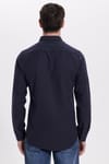 Erkek Slim Fit Dar Kesim Uzun Kollu Pamuklu Oxford Doku Kolay Ütü Lacivert Düğmeli Yaka Gömlek