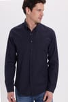 Erkek Slim Fit Dar Kesim Uzun Kollu Pamuklu Oxford Doku Kolay Ütü Lacivert Düğmeli Yaka Gömlek